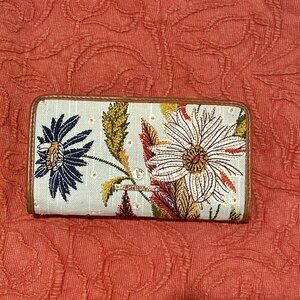 Spartina 449 Bifold embroidered wallet